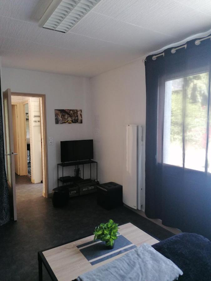 Charmant Appartement Entre Vitre Et Fougeres Chatillon-en-Vendelais Zewnętrze zdjęcie